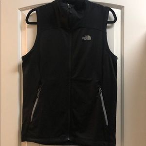 North face vest. Men’s small.